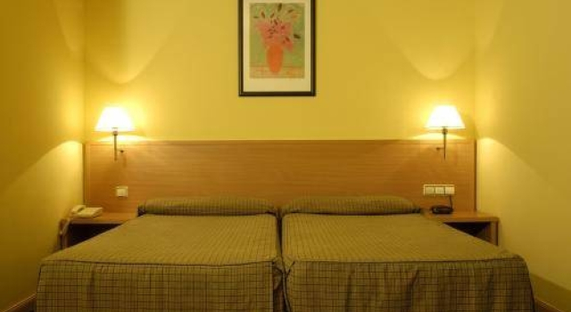 Avis Alcolea, Prenota Hotel Alcolea del Pinar Spagna
