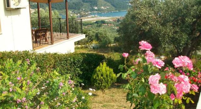 Апартаменты Apartments Villa L&M Skiathos