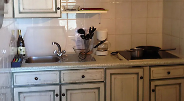 Студия с балконом Hôtel et Studios Les Amandiers