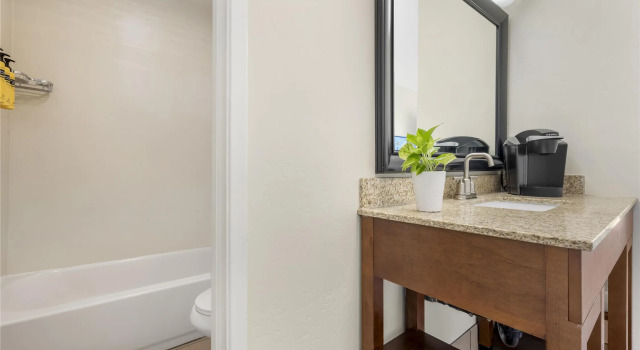 Двухместный номер Standard с балконом и с частичным видом на океан Best Western Plus Beach View Lodge Carlsbad
