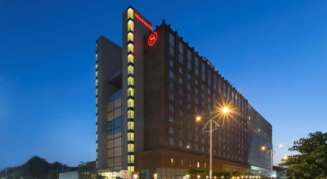 Sheraton Hyderabad Hotel, Забронировать Отель Гачибоули Хайдарабад