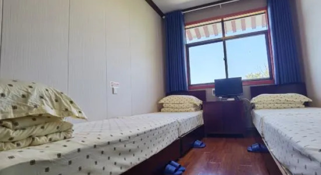 Трёхместный номер Standard Huayin Five Cloud Mountain Inn