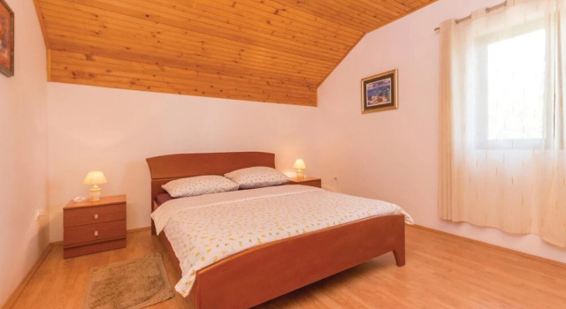 Amazing Home in Lisicic With 4 Bedrooms, Wifi and Outdoor Swimming Pool, Забронировать Отель Бенковац Задарская жупания