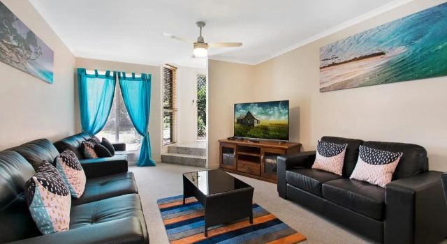 Growder Court 3 - Coolum Beach QLD, Prenota Casa vacanze Hotel a Queensland con parcheggio, Parcheggio