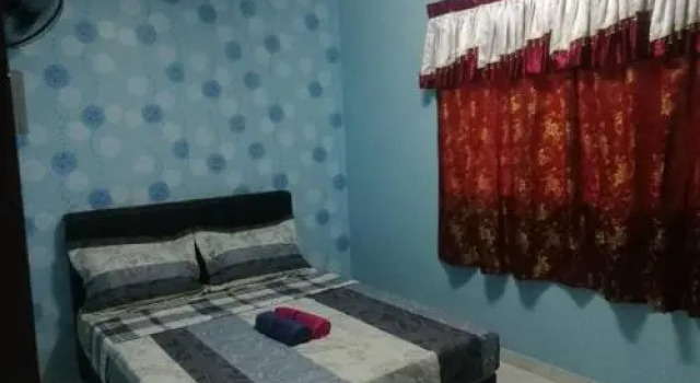 Tambun D'Mewah homestay, Rezervovat Rekreační dům Chaty v Tambun, Chalupa