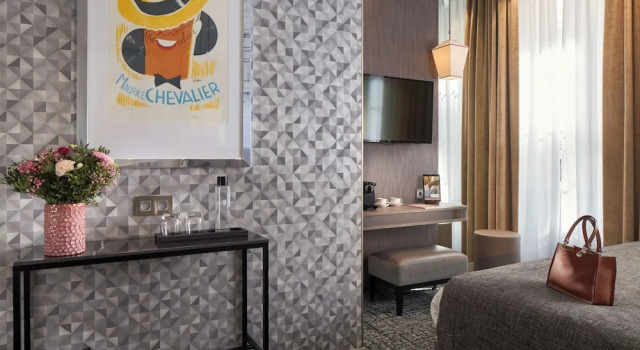 Номер Deluxe Hotel La Lanterne & Spa By Timhotel