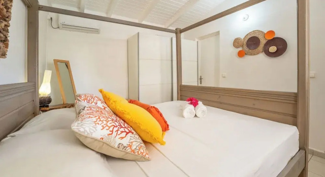 Коттедж Deluxe с балконом и с видом на бассейн OFFRE VACANCES ! CASA LYDIE Évasion créole avec piscine