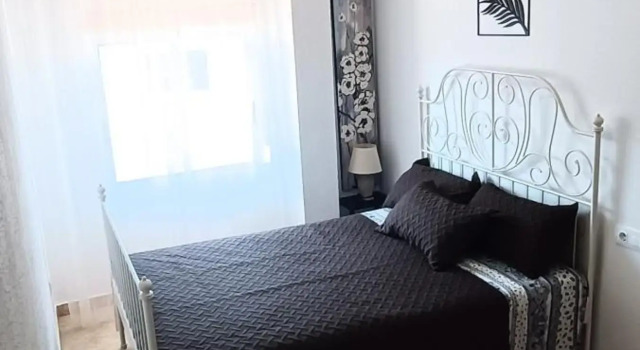 Apartamento con 3 dormitorios 3 minutos hasta la playa
