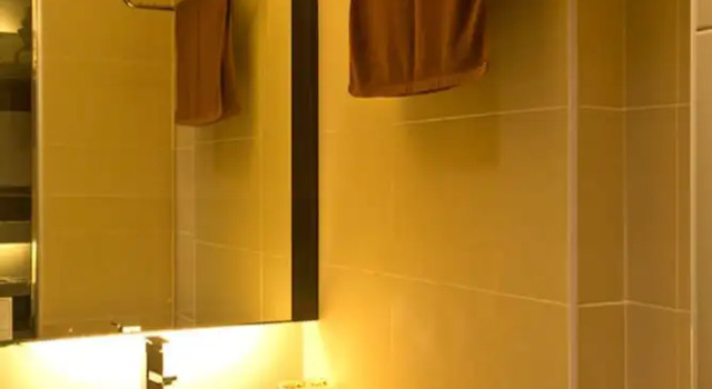 Трёхместный номер Deluxe с балконом Marvelux Hotel