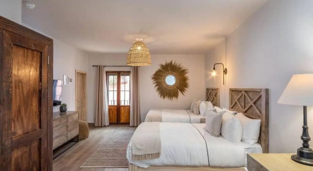 Casa Pandurata - Double Room Wifi AC Heat - NEW, Prenota Hotel San Miguel de Allende 