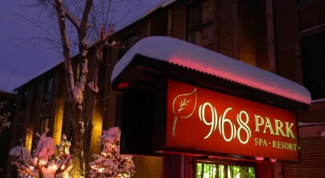 968 Park Hotel