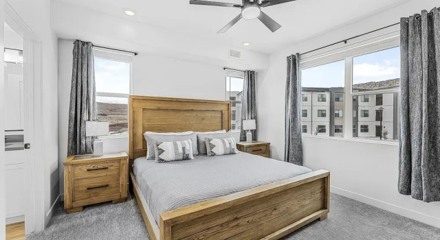 Starlight Crossing 4 Bedroom Condo, Varaa Huoneisto Hurricane 