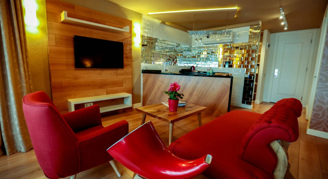 Melek Hotels Moda