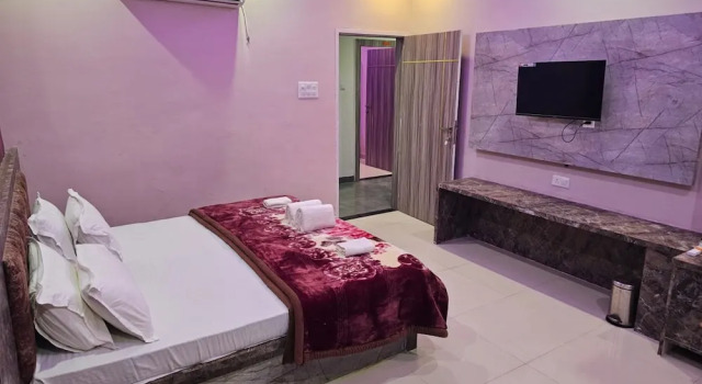 Goroomgo Kashi Inn Raj Ghat Varanasi