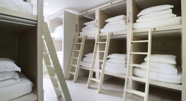 HomieStay - Hostel, Book Hostel / Vandrerhjem Penjaringan Jakarta, nær PIK Avenue