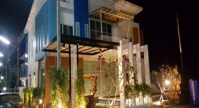 Baan Manow
