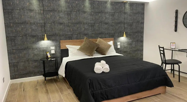 80040 Guest House Via Roma, Boek Pension Hotels in Cercola met parkeren, Parkeren