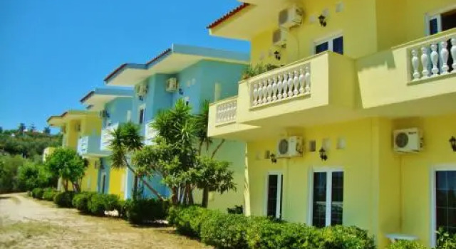 Meraki Apartments and Studios, Prenota Appartamento Hotel a Peloponneso con parcheggio, Parcheggio