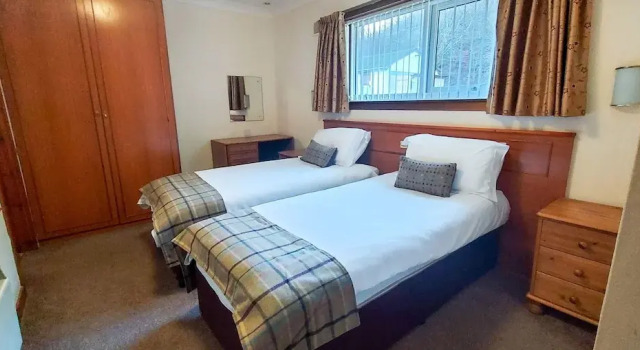 Loch Rannoch Highland Club Red Squirrel Lodge 02, Buchen Sie Ferienwohnung Hotels in Schottland mit Parkplatz, Parkplätze