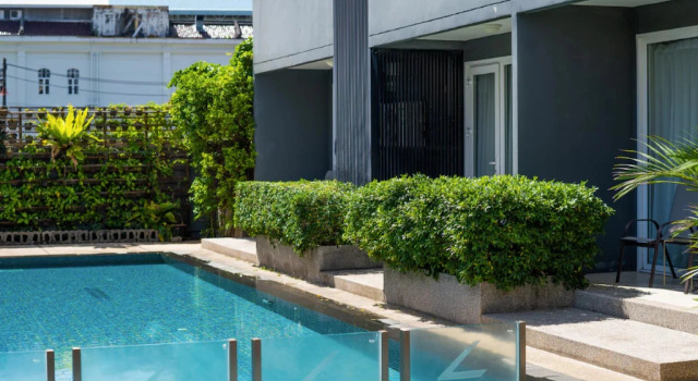 Двухместное Pent Pool Access с балконом The Lantern Resorts Patong