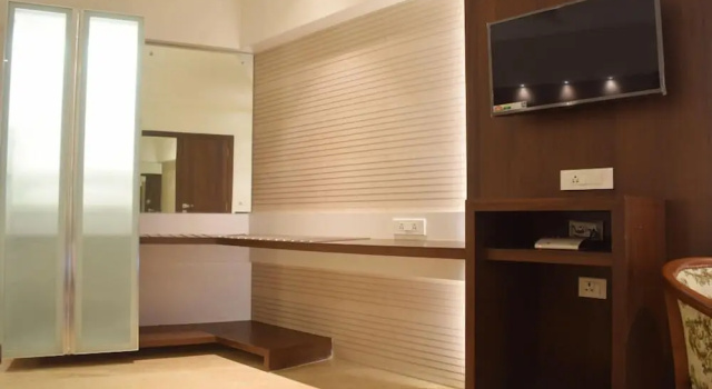 Номер Executive с видом на город South Coast Hotel Wagle Estate Thane