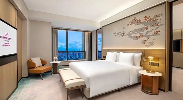 Люкс с 2 комнатами Crowne Plaza Shanghai Jinxiu by IHG