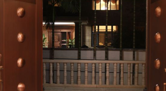 Sandalwood Garden