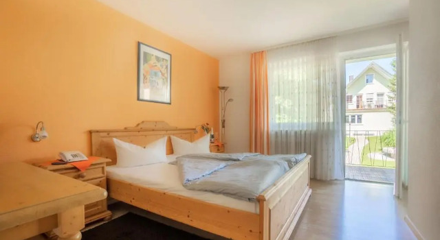Двухместный номер Standard с балконом Landhotel Weißer Hahn
