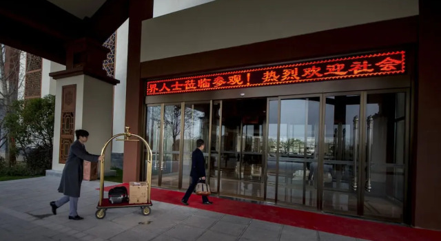 Jiuhuashan Rongxi Manor Hot Spring Hotel, Book Hotel Hoteller i Chizhou med pool, Swimmingpool