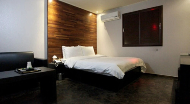 Gugi Hotel