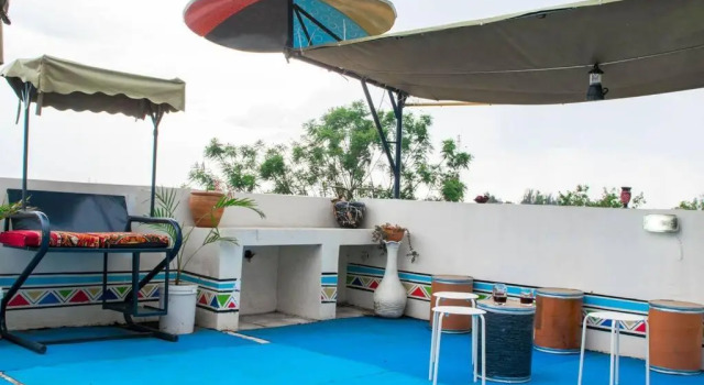 Cheerful 3-bedroom home with an amazing terrace, Rezerwuj Hotel Hotele w Kisumu z parkingiem, Parking