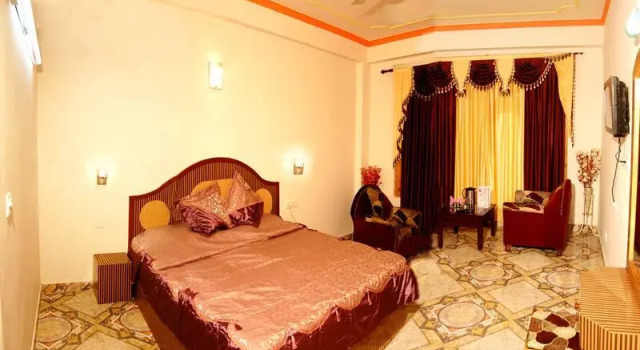 Hotel Day Night, Забронировать Отель Недорогие отели Манали, недорого