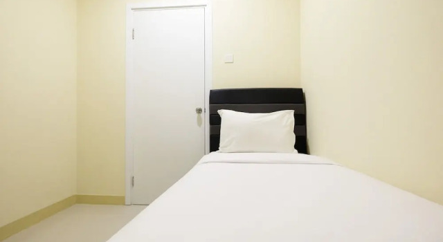 Clean And Tidy Green Pramuka Apartement, Book Apartment Jakarta Jakarta Province