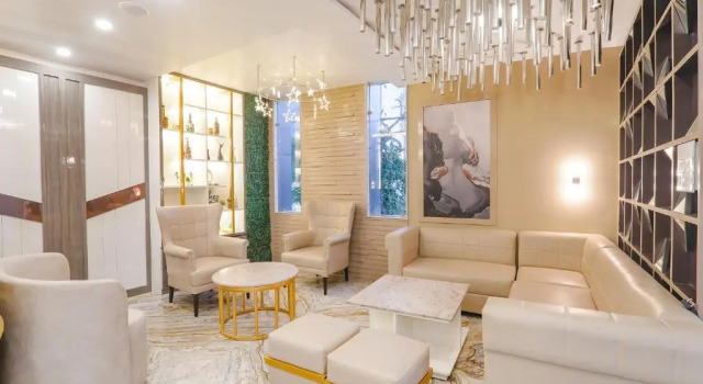 FabHotel Impact, Забронировать Отель Отели Гомти Нагара с парковкой, Парковка