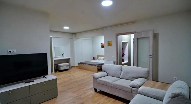 Green Studio, Забронировать Апартаменты/квартира Отели Арджеш с парковкой, Парковка