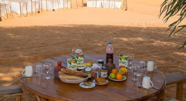 Oasis Du Désert, Buchen Sie Hotel Kébémer Louga