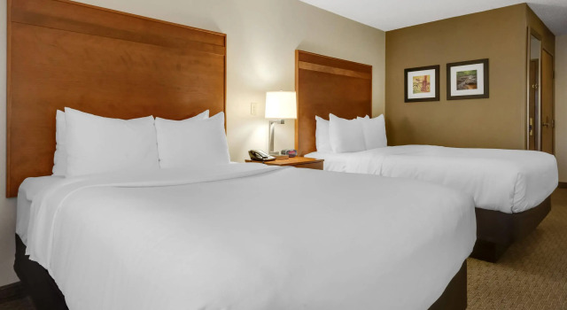 Четырёхместный номер Standard Comfort Inn Millersburg