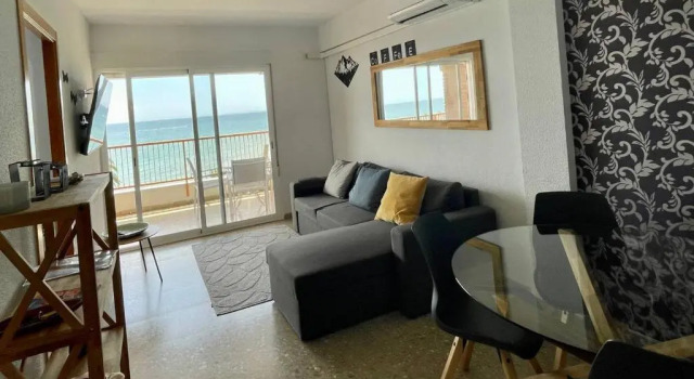 Sunflower residence first line by the sea
