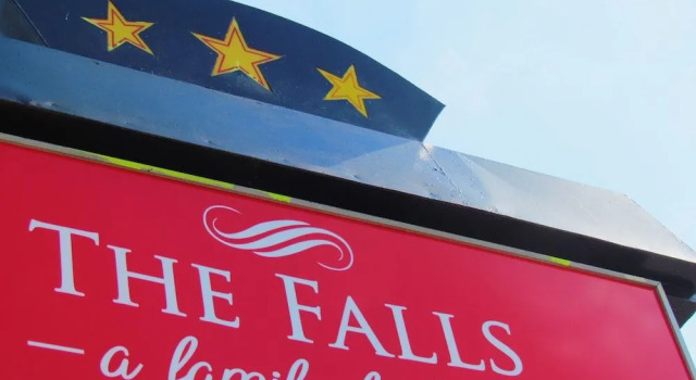 The Falls Family Lodge, Забронировать Мини-отель Недорогие отели Ниагара Фолс, рядом с Казино Niagara, недорого