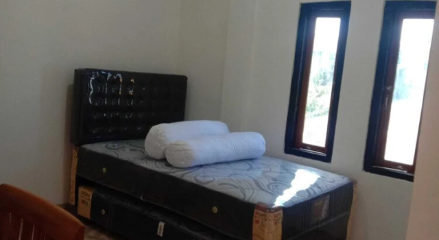 EXPRESS O 91722 Home Stay Dan Sewa Mobil Jhon's Family