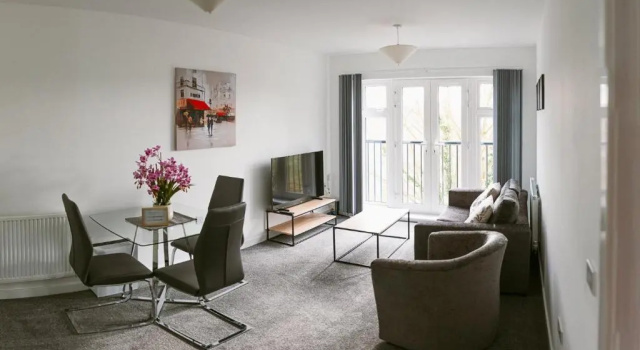 Апартаменты Farnborough Airport Twin Bed Apartment