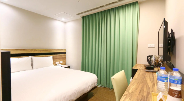 Двухместный номер Standard 鼎立安商務旅館 Dinglian Hotel