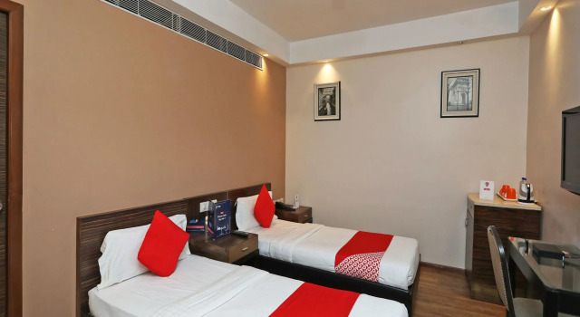 OYO 736 Hotel Saltee, Prenota Hotel Salt Lake City West Bengal