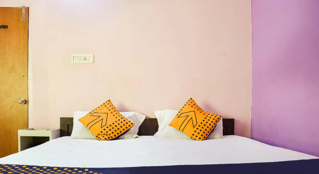 SPOT ON 76685 Subash Palace Lodge, Reservar Hotel Byasanagar 