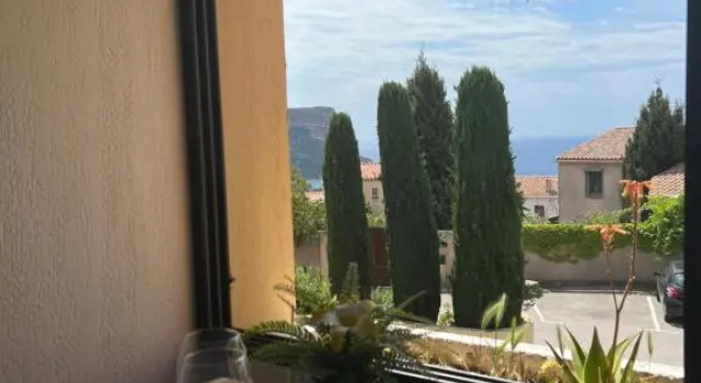 Studio vue sur mer, Забронировать Апартаменты/квартира Отели Calanques National Park с бассейном, Бассейн