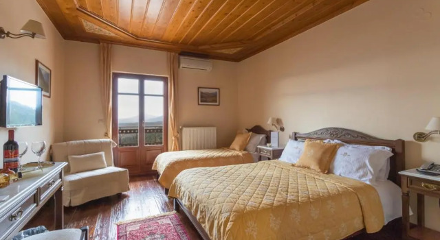 Двухместный номер Standard с балконом Konitsa Mountain Hotel