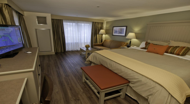 1000 Islands Harbor Hotel, Varaa Hotelli Hotellit New York State uima-altaalla, Uima-allas