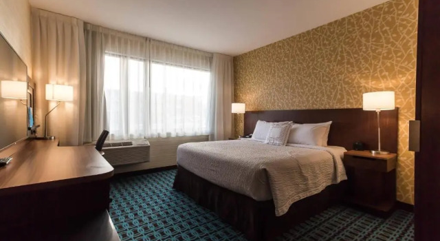 Номер Standard Fairfield by Marriott Regina