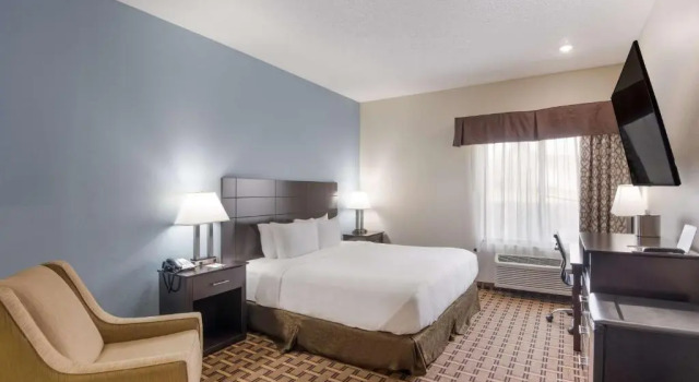 Номер Standard SureStay Plus Hotel by Best Western Coralville Iowa City