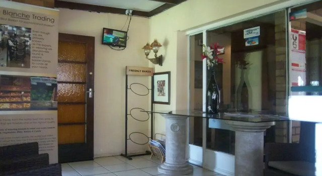 Aigle Blanche Lodge, Boek Hotel Edenvale 